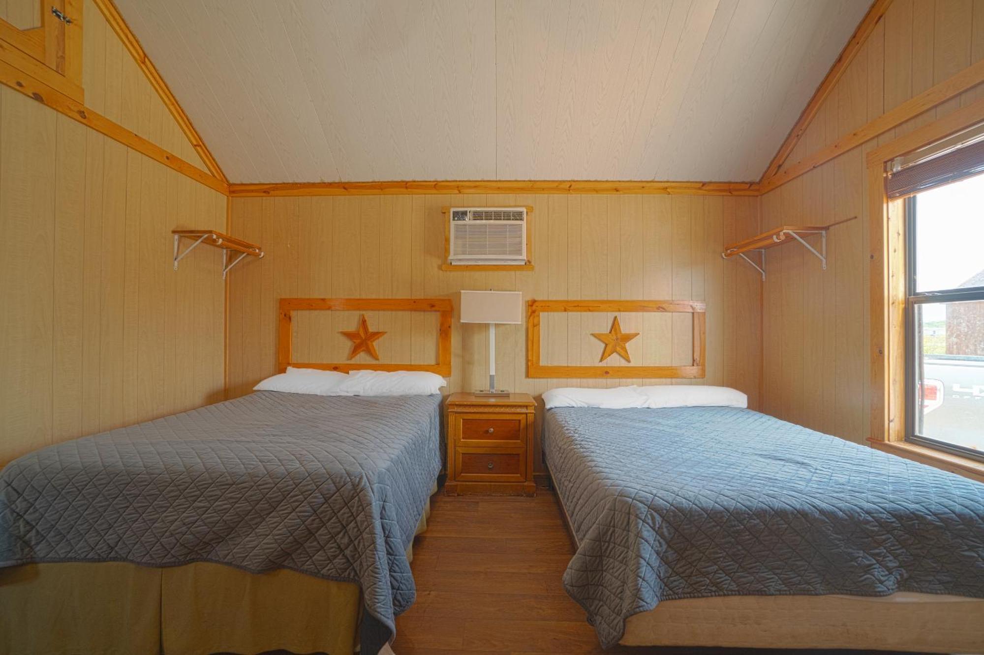 Grand Eagle Ford Lodge & Rv Park Tilden ภายนอก รูปภาพ