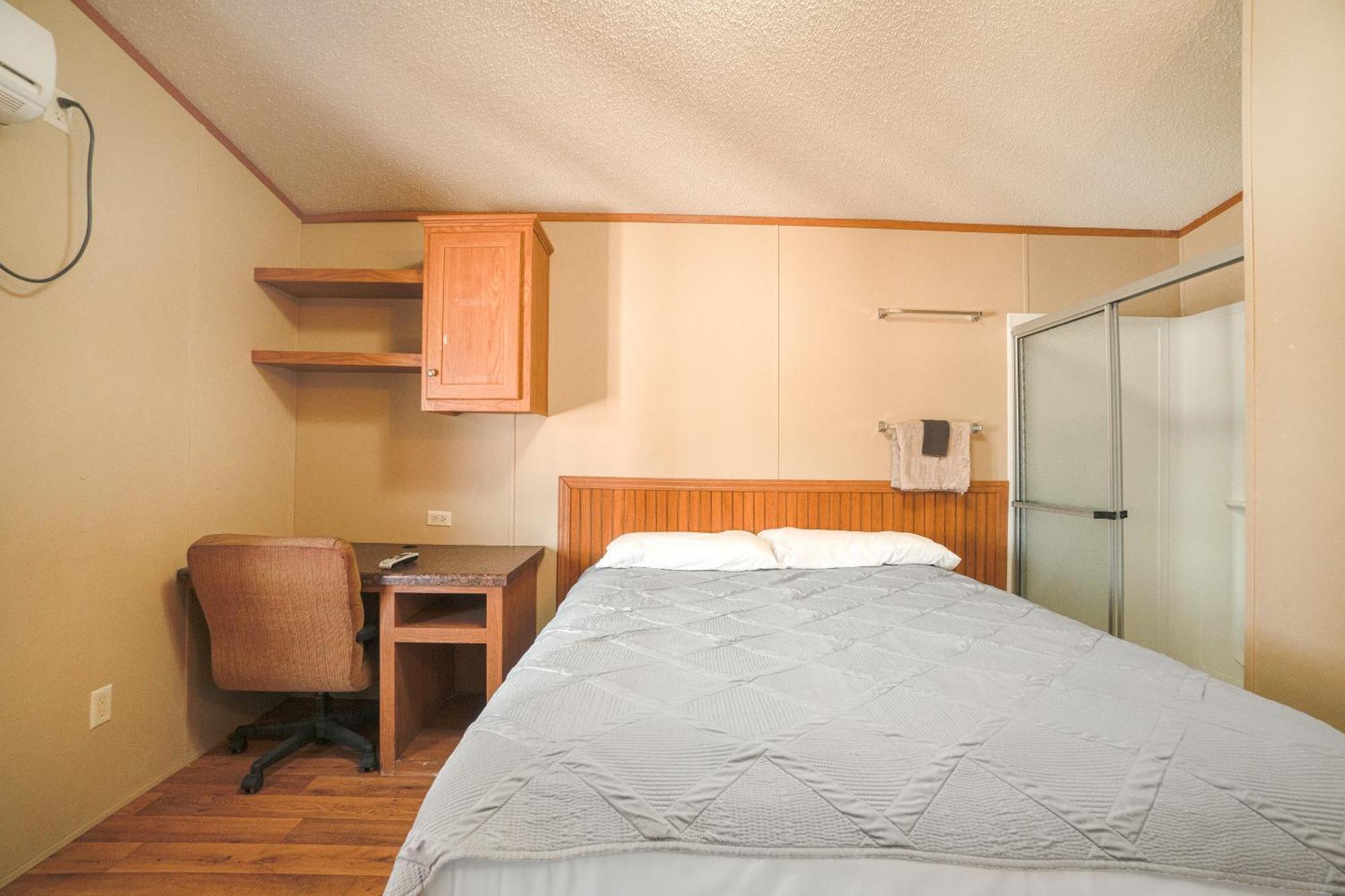 Grand Eagle Ford Lodge & Rv Park Tilden ภายนอก รูปภาพ