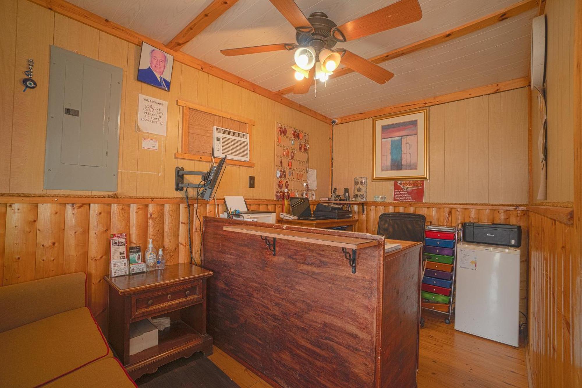 Grand Eagle Ford Lodge & Rv Park Tilden ภายนอก รูปภาพ