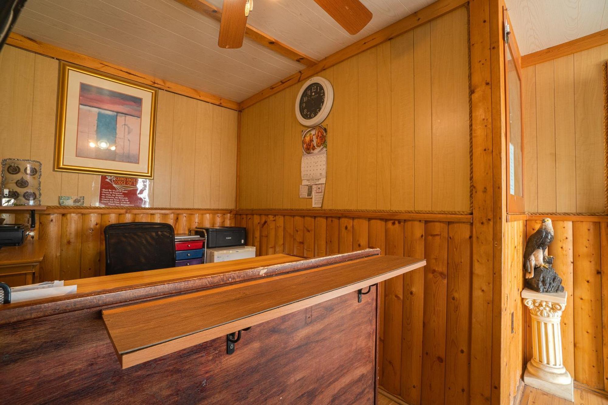 Grand Eagle Ford Lodge & Rv Park Tilden ภายนอก รูปภาพ