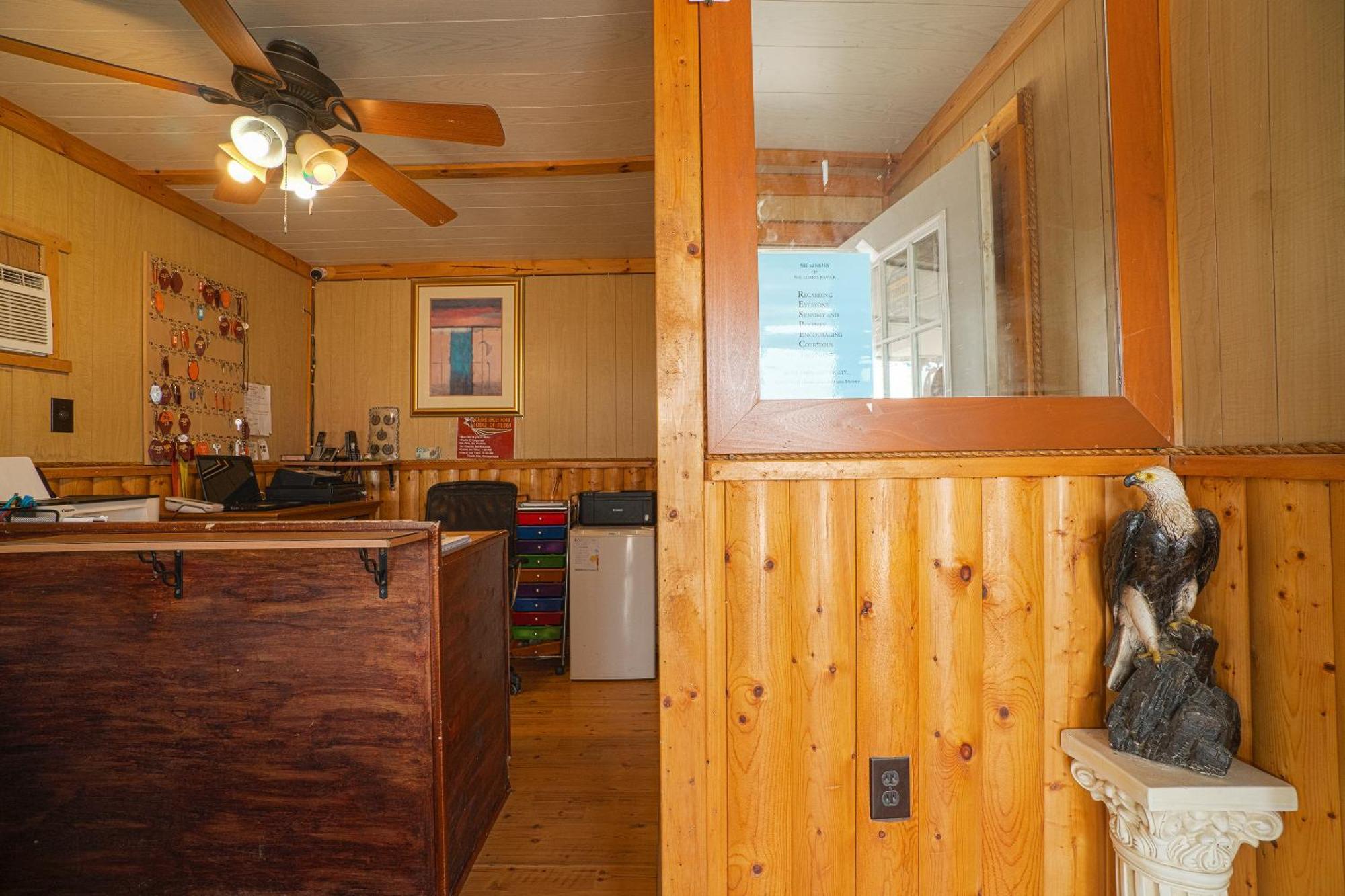 Grand Eagle Ford Lodge & Rv Park Tilden ภายนอก รูปภาพ